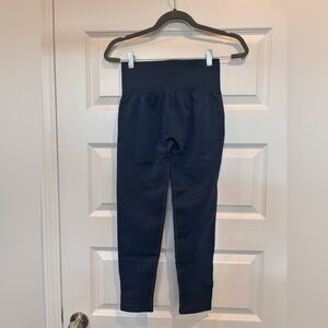 Halara BNWOT High Waist Butt Cinch 7/8 Leggings Navy Size L